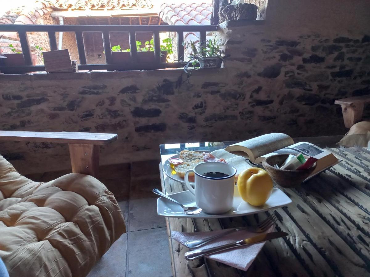 Casa Rural La Moraquintana Villa Santibanez el Bajo Bagian luar foto