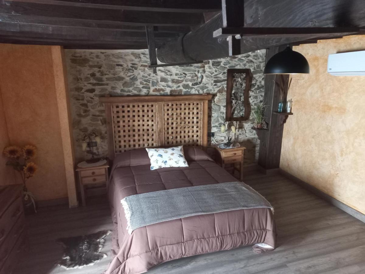 Casa Rural La Moraquintana Villa Santibanez el Bajo Bagian luar foto