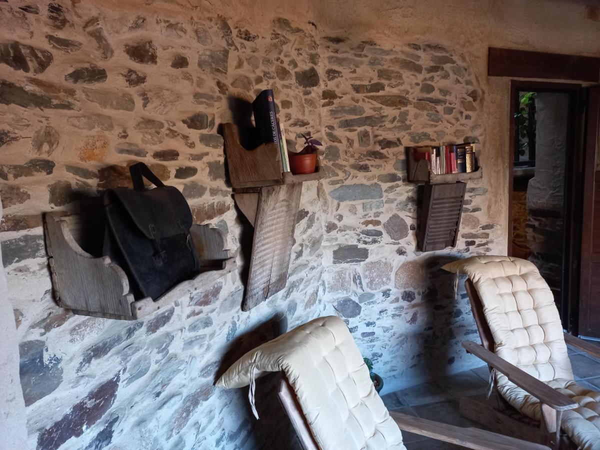 Casa Rural La Moraquintana Villa Santibanez el Bajo Bagian luar foto