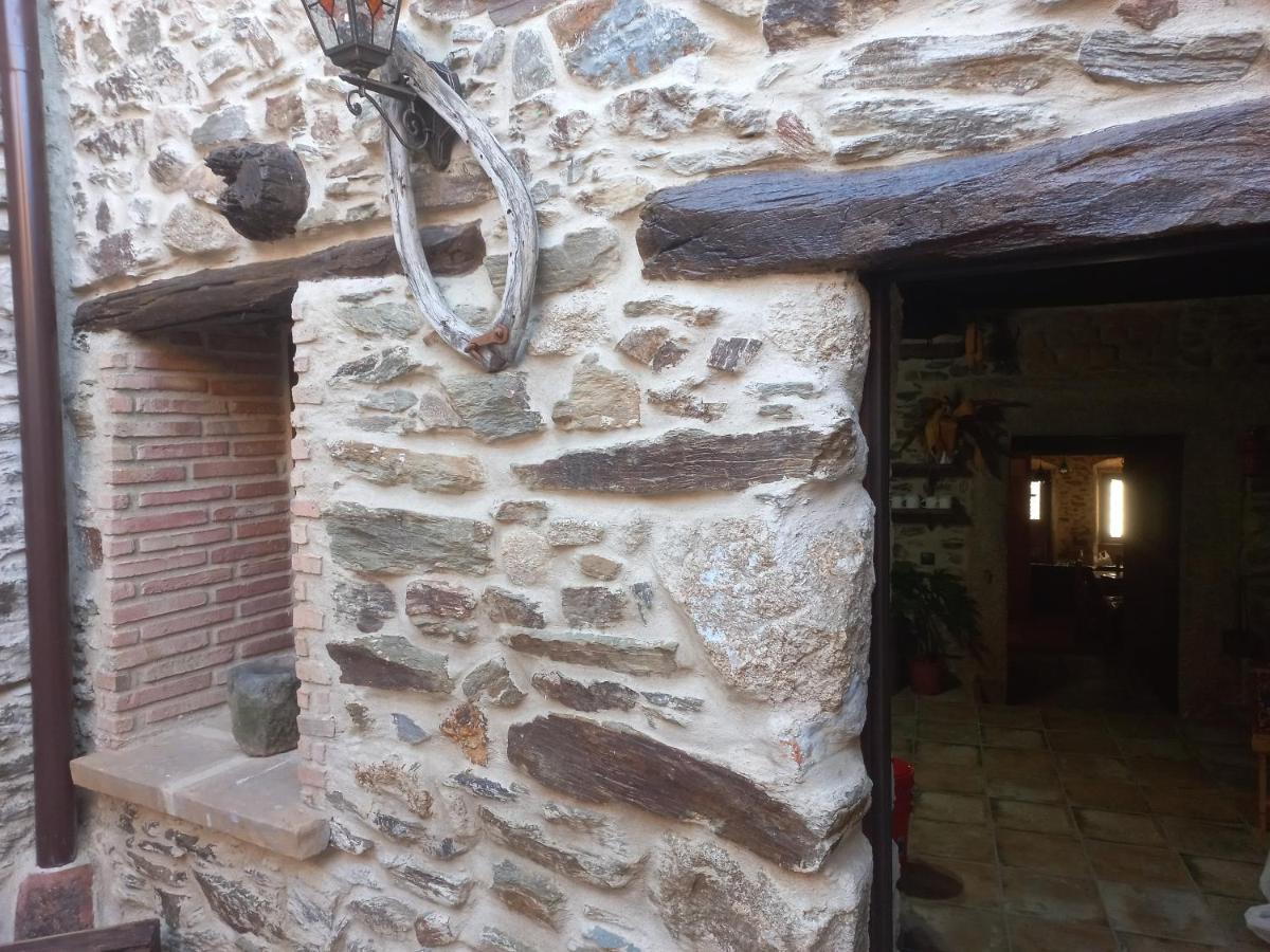 Casa Rural La Moraquintana Villa Santibanez el Bajo Bagian luar foto