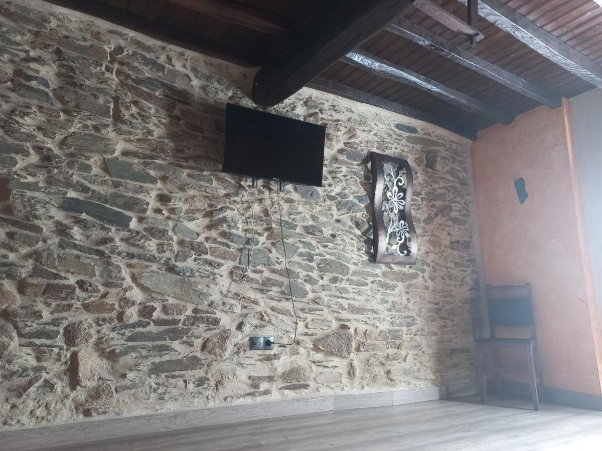 Casa Rural La Moraquintana Villa Santibanez el Bajo Bagian luar foto